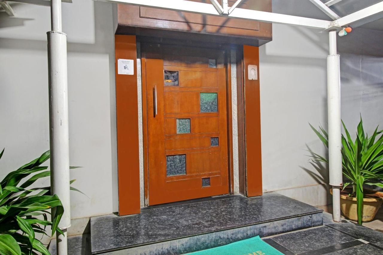 Collection O 82357 Hotel Surabhi Pride Trimulgherry Екстериор снимка